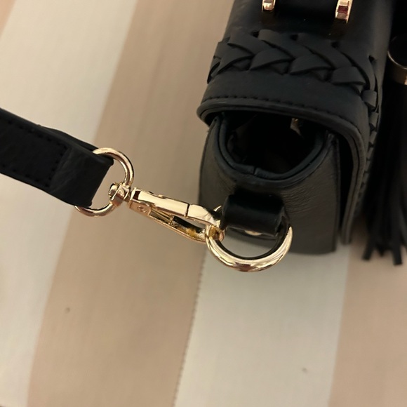 Classy Black Purse with tassels 🖤 - Picture 9 of 11